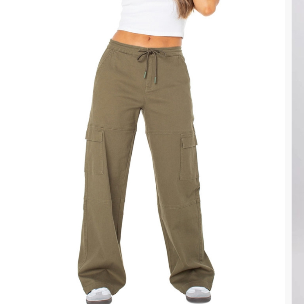 Celebrity Pink Relaxed Fit Wide Leg Cargo Pant